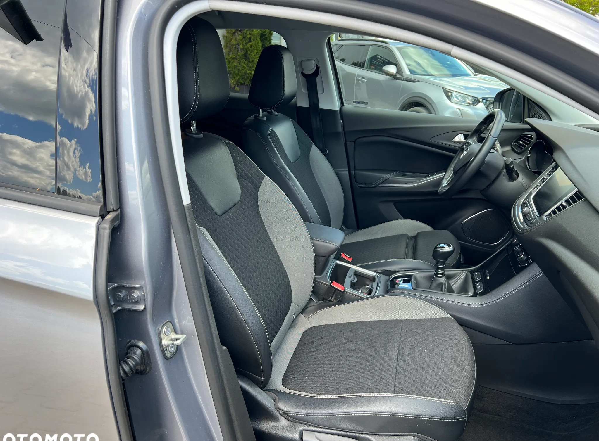 Opel Grandland X cena 66800 przebieg: 132701, rok produkcji 2017 z Piotrków Kujawski małe 379